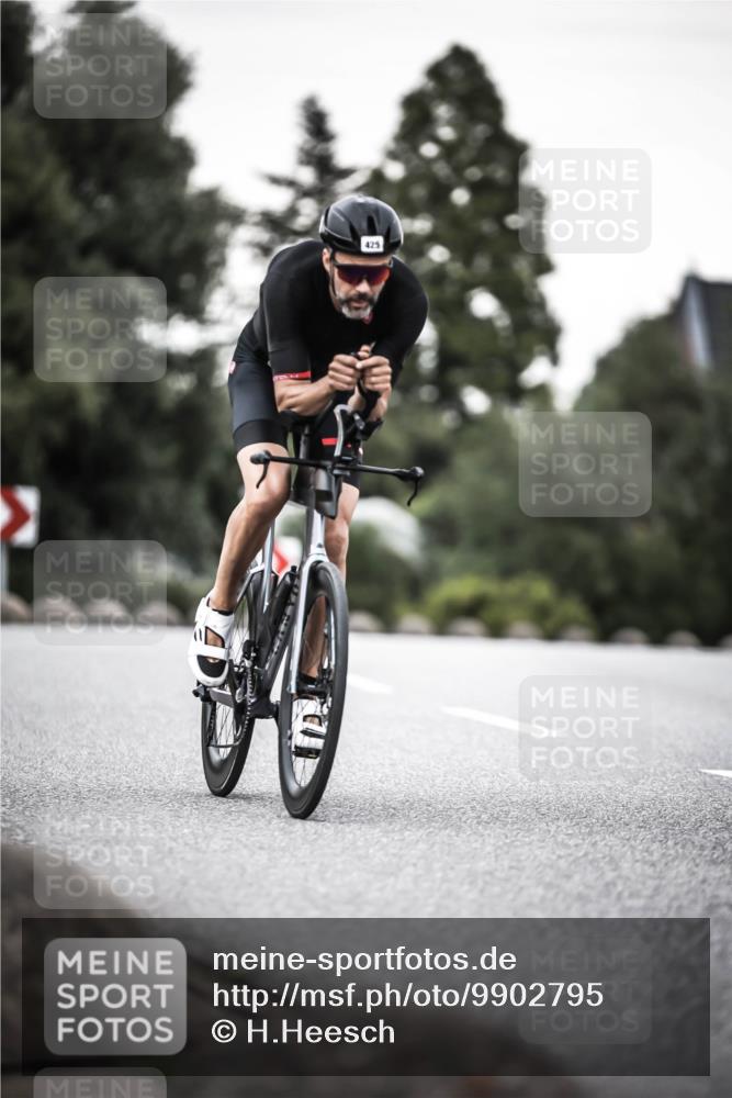 21.06.2026 - 29. Vierlanden-Triathlon H.Heesch http://msf.ph/oto/9902795 21.06.2026 10:14:37 Radfahren 31, 425 meine-sportfotos.de