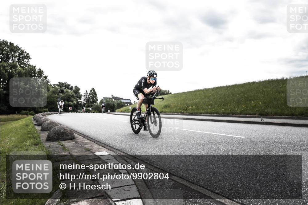 21.06.2026 - 29. Vierlanden-Triathlon H.Heesch http://msf.ph/oto/9902804 21.06.2026 09:54:17 Radfahren 21, 27, 164, 294 meine-sportfotos.de