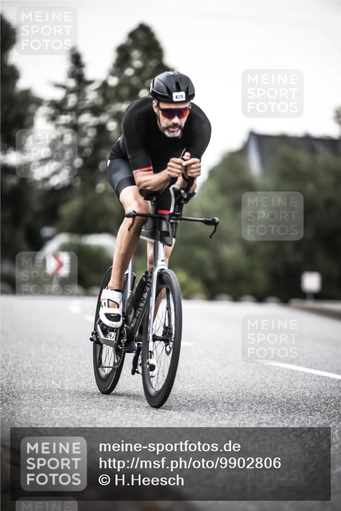 21.06.2026 - 29. Vierlanden-Triathlon H.Heesch http://msf.ph/oto/9902806 21.06.2026 10:14:37 Radfahren 31, 425 meine-sportfotos.de
