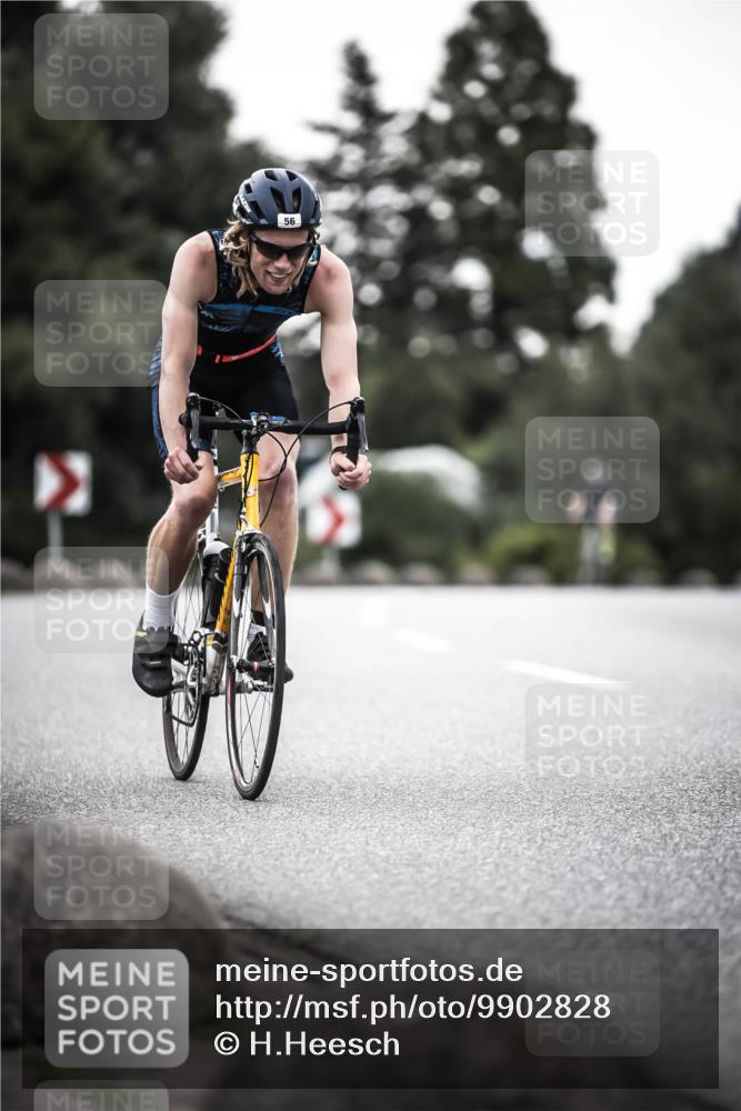 21.06.2026 - 29. Vierlanden-Triathlon H.Heesch http://msf.ph/oto/9902828 21.06.2026 10:02:45 Radfahren 56, 139, 179, 245, 367 meine-sportfotos.de
