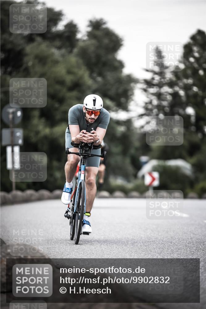 21.06.2026 - 29. Vierlanden-Triathlon H.Heesch http://msf.ph/oto/9902832 21.06.2026 10:14:57 Radfahren 71, 135, 200, 216 meine-sportfotos.de