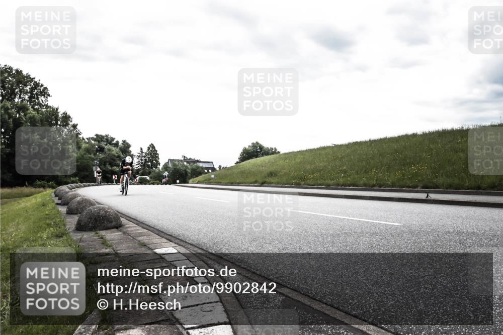 21.06.2026 - 29. Vierlanden-Triathlon H.Heesch http://msf.ph/oto/9902842 21.06.2026 09:54:59 Radfahren 148, 292, 293 meine-sportfotos.de