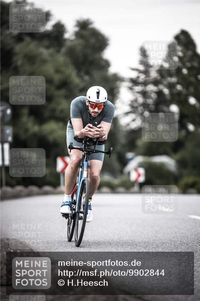 21.06.2026 - 29. Vierlanden-Triathlon H.Heesch http://msf.ph/oto/9902844 21.06.2026 10:14:57 Radfahren 71, 135, 200, 216 meine-sportfotos.de