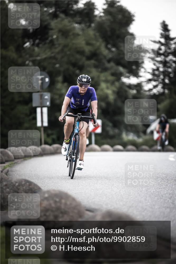 21.06.2026 - 29. Vierlanden-Triathlon H.Heesch http://msf.ph/oto/9902859 21.06.2026 10:03:59 Radfahren 142, 151, 161, 181, 257, 271, 337 meine-sportfotos.de