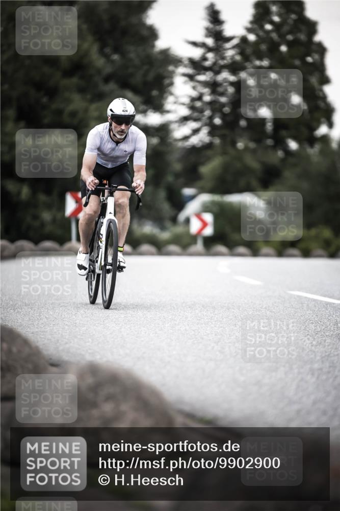 21.06.2026 - 29. Vierlanden-Triathlon H.Heesch http://msf.ph/oto/9902900 21.06.2026 10:15:07 Radfahren 23, 129, 156, 424 meine-sportfotos.de