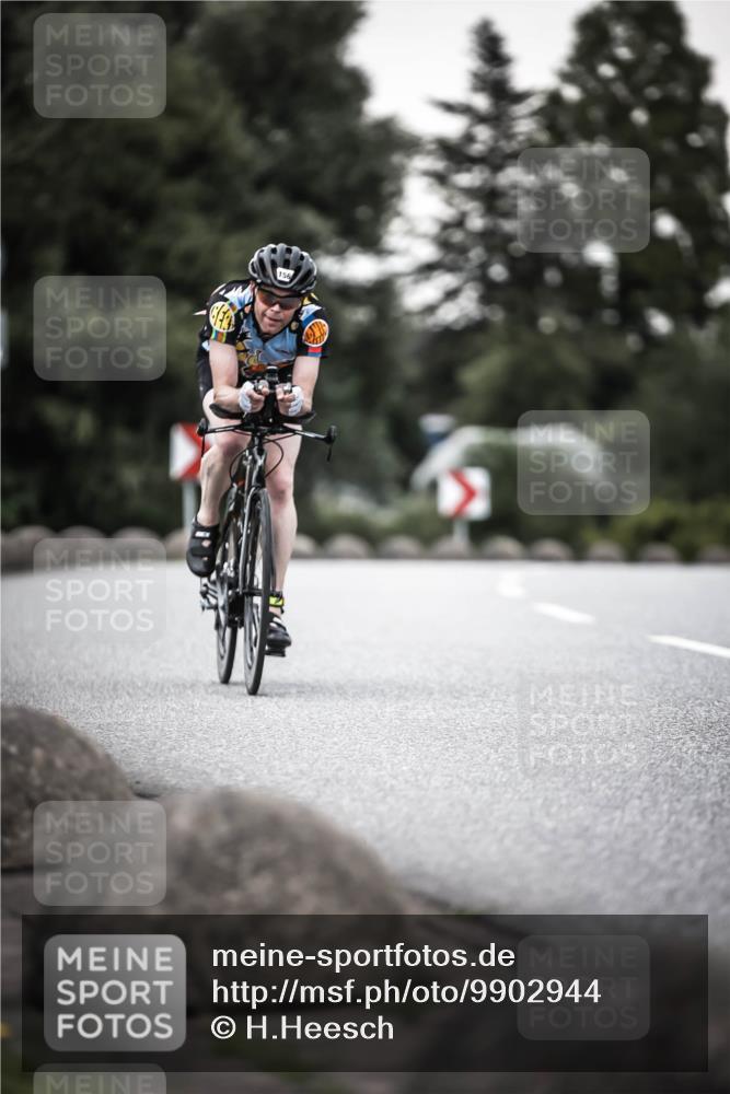 21.06.2026 - 29. Vierlanden-Triathlon H.Heesch http://msf.ph/oto/9902944 21.06.2026 10:15:09 Radfahren 23, 33, 111, 129, 156, 424 meine-sportfotos.de