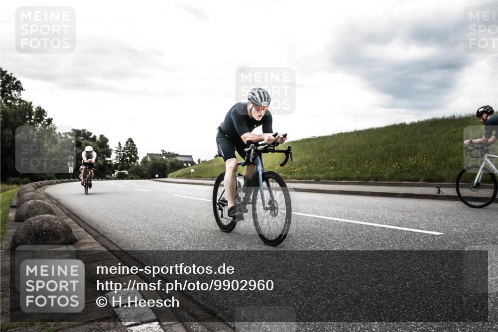 21.06.2026 - 29. Vierlanden-Triathlon H.Heesch http://msf.ph/oto/9902960 21.06.2026 09:59:36 Radfahren 34, 42, 155, 166, 223, 255 meine-sportfotos.de