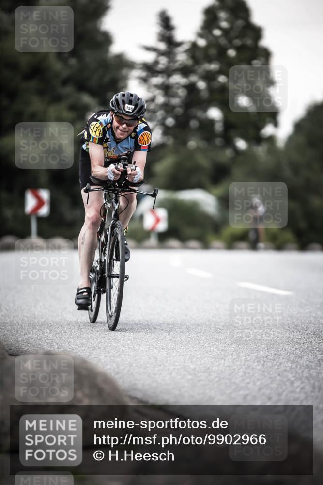 21.06.2026 - 29. Vierlanden-Triathlon H.Heesch http://msf.ph/oto/9902966 21.06.2026 10:15:10 Radfahren 23, 33, 111, 129, 156, 424 meine-sportfotos.de