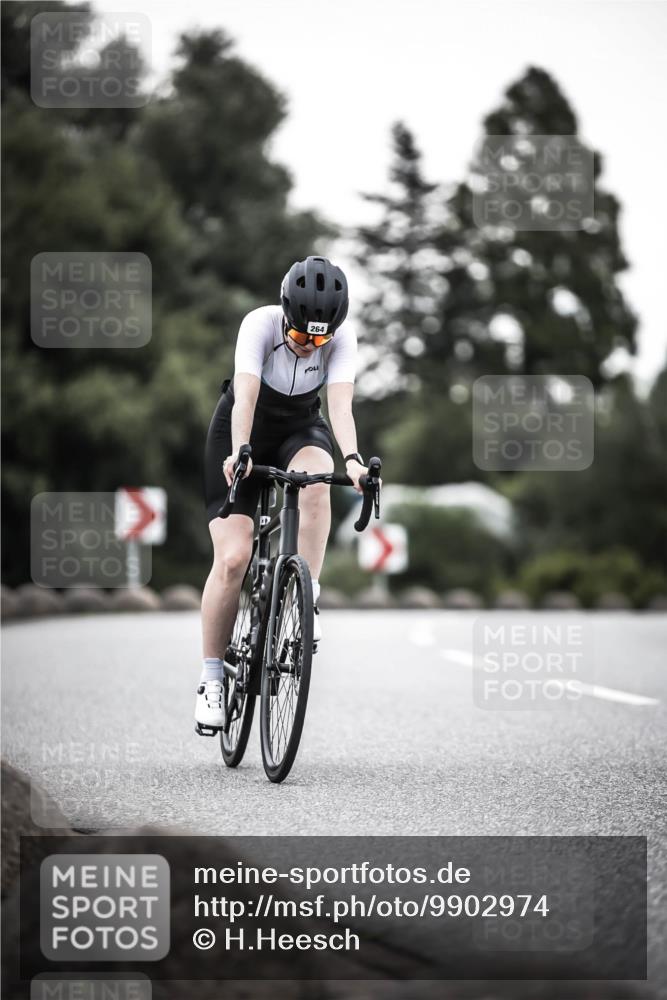 21.06.2026 - 29. Vierlanden-Triathlon H.Heesch http://msf.ph/oto/9902974 21.06.2026 10:05:09 Radfahren 264, 275, 289, 323, 326 meine-sportfotos.de