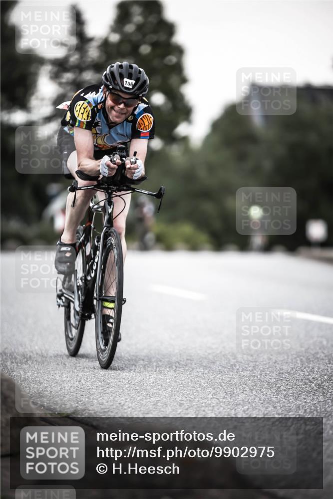21.06.2026 - 29. Vierlanden-Triathlon H.Heesch http://msf.ph/oto/9902975 21.06.2026 10:15:10 Radfahren 23, 33, 111, 129, 156, 424 meine-sportfotos.de