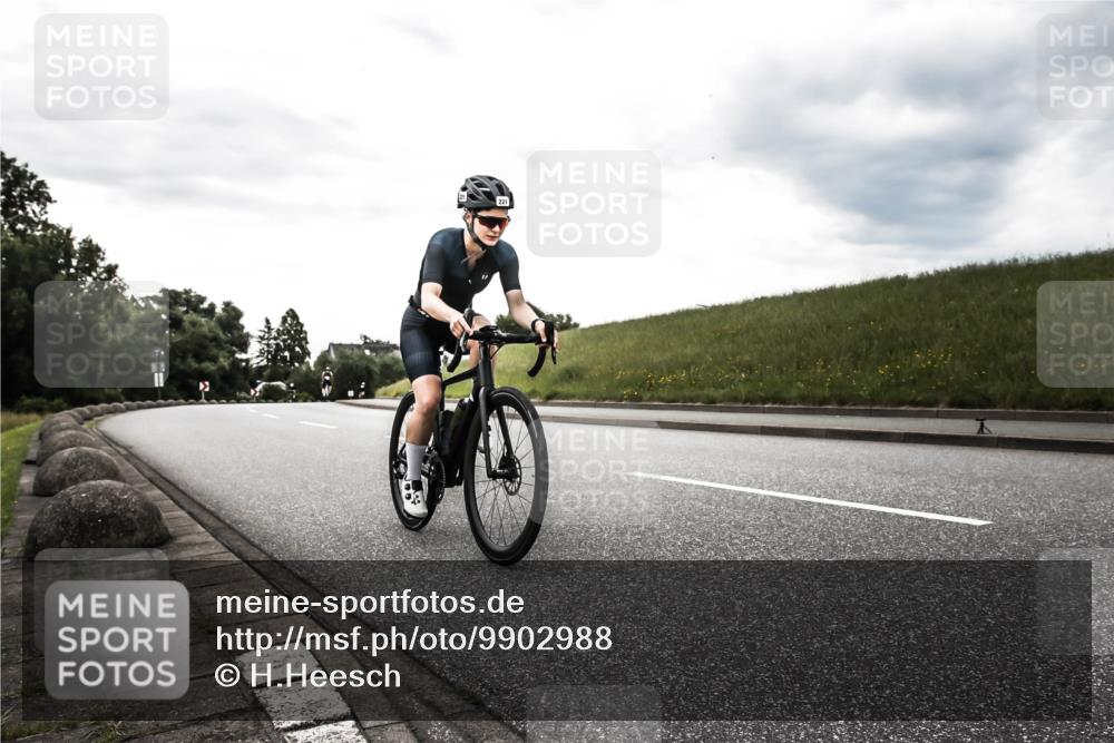 21.06.2026 - 29. Vierlanden-Triathlon H.Heesch http://msf.ph/oto/9902988 21.06.2026 09:59:54 Radfahren 131, 221 meine-sportfotos.de