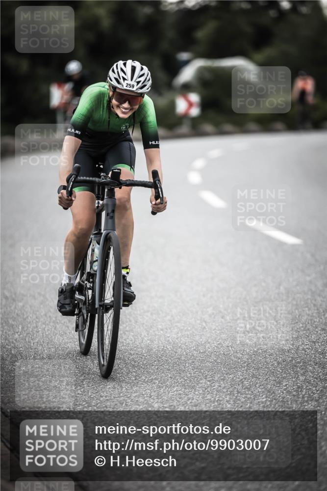 21.06.2026 - 29. Vierlanden-Triathlon H.Heesch http://msf.ph/oto/9903007 21.06.2026 10:05:46 Radfahren 133, 159, 252, 259, 317, 363 meine-sportfotos.de