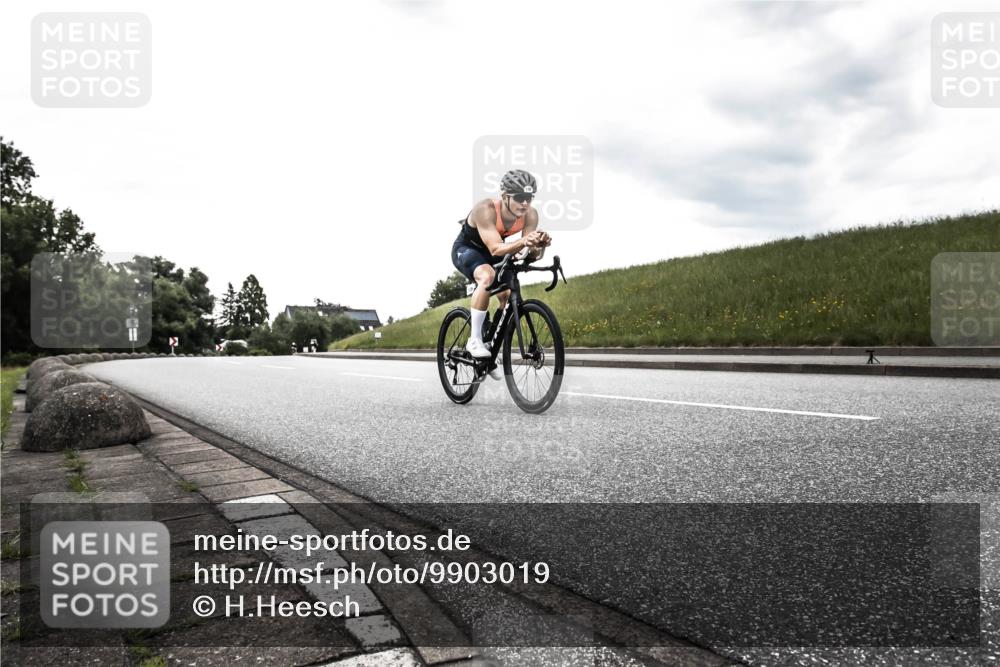 21.06.2026 - 29. Vierlanden-Triathlon H.Heesch http://msf.ph/oto/9903019 21.06.2026 10:01:55 Radfahren 106, 387 meine-sportfotos.de