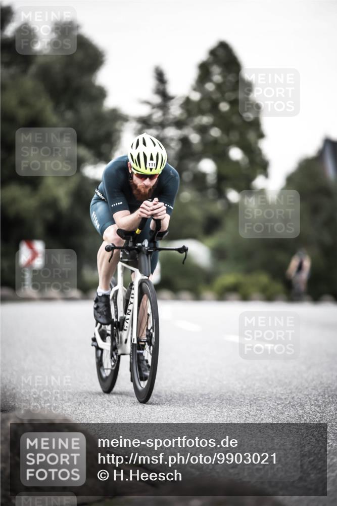 21.06.2026 - 29. Vierlanden-Triathlon H.Heesch http://msf.ph/oto/9903021 21.06.2026 10:15:17 Radfahren 23, 33, 111 meine-sportfotos.de