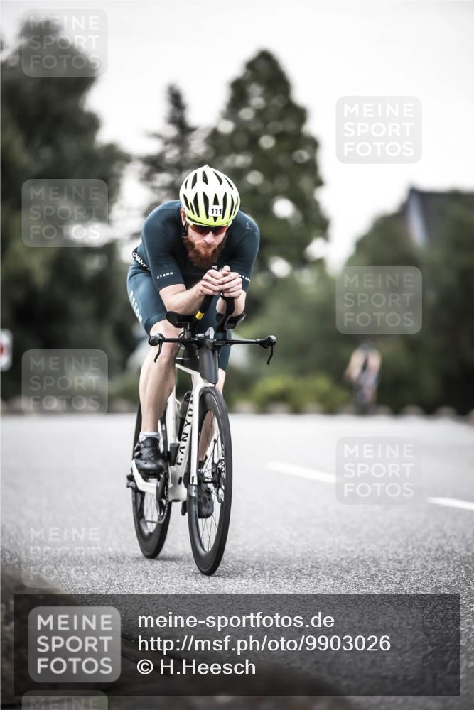 21.06.2026 - 29. Vierlanden-Triathlon H.Heesch http://msf.ph/oto/9903026 21.06.2026 10:15:17 Radfahren 23, 33, 111 meine-sportfotos.de