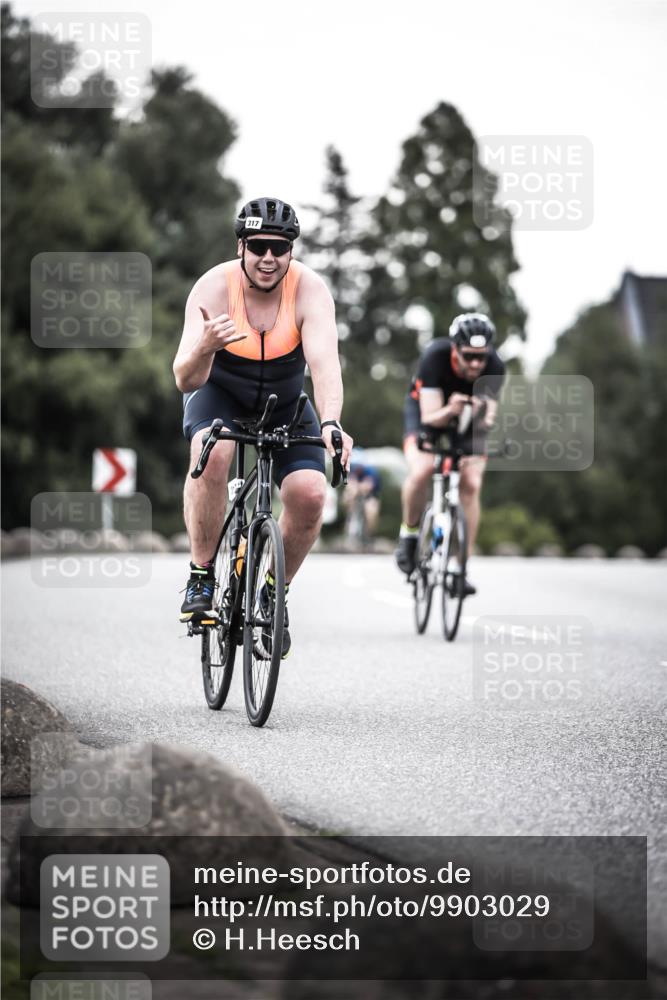 21.06.2026 - 29. Vierlanden-Triathlon H.Heesch http://msf.ph/oto/9903029 21.06.2026 10:05:53 Radfahren 159, 317, 346, 363 meine-sportfotos.de