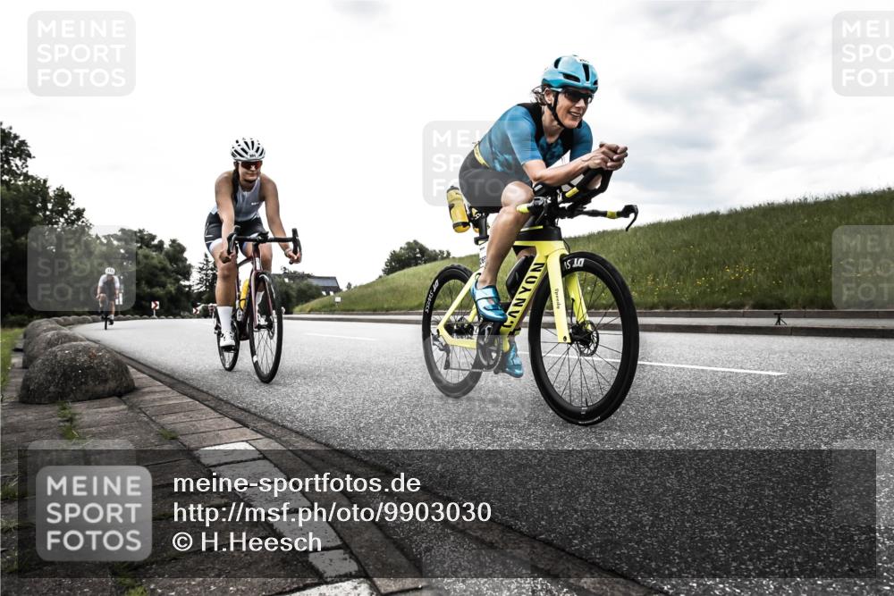 21.06.2026 - 29. Vierlanden-Triathlon H.Heesch http://msf.ph/oto/9903030 21.06.2026 10:02:12 Radfahren 55, 78, 265, 280, 301 meine-sportfotos.de