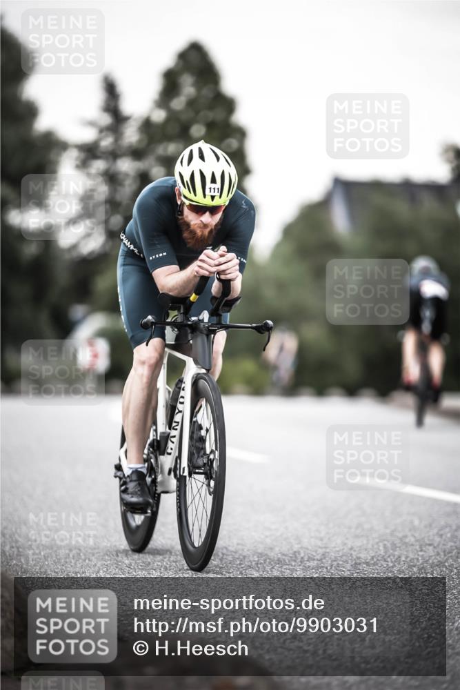 21.06.2026 - 29. Vierlanden-Triathlon H.Heesch http://msf.ph/oto/9903031 21.06.2026 10:15:17 Radfahren 23, 33, 111 meine-sportfotos.de