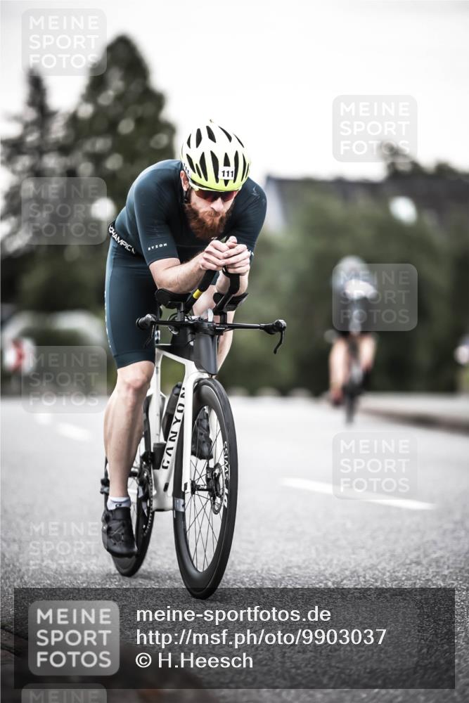 21.06.2026 - 29. Vierlanden-Triathlon H.Heesch http://msf.ph/oto/9903037 21.06.2026 10:15:17 Radfahren 23, 33, 111 meine-sportfotos.de