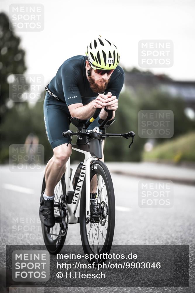 21.06.2026 - 29. Vierlanden-Triathlon H.Heesch http://msf.ph/oto/9903046 21.06.2026 10:15:17 Radfahren 23, 33, 111 meine-sportfotos.de