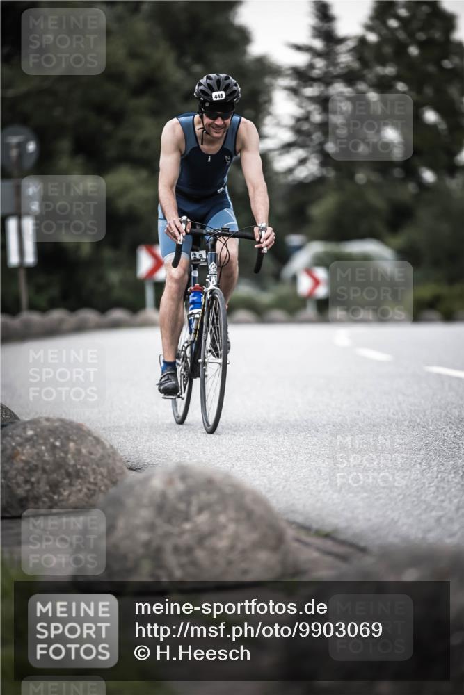 21.06.2026 - 29. Vierlanden-Triathlon H.Heesch http://msf.ph/oto/9903069 21.06.2026 10:15:25 Radfahren 49, 127, 172, 193, 240, 448, 1354 meine-sportfotos.de