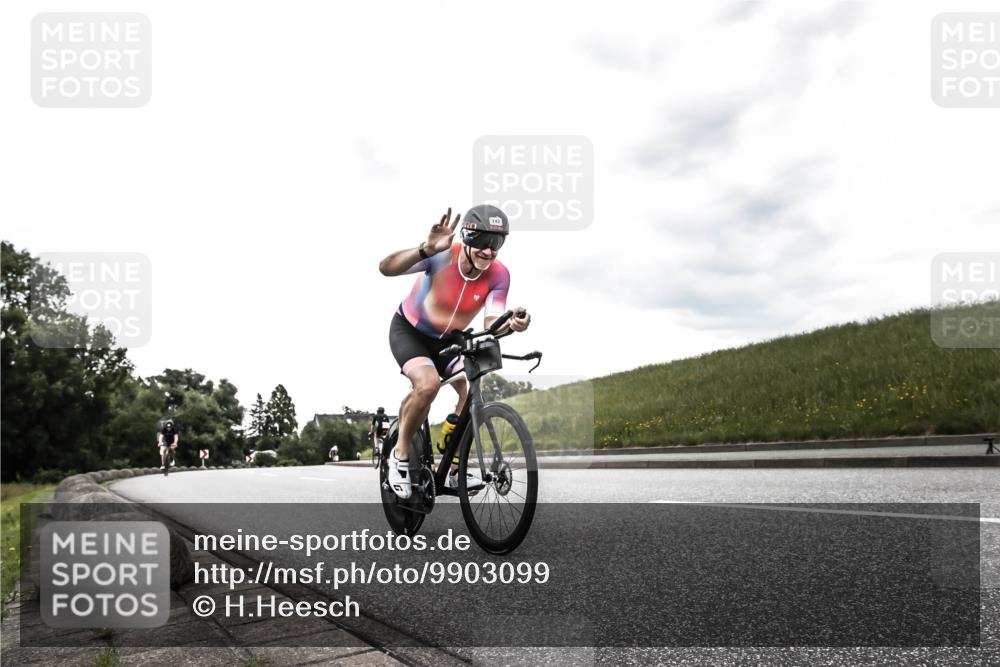 21.06.2026 - 29. Vierlanden-Triathlon H.Heesch http://msf.ph/oto/9903099 21.06.2026 10:04:02 Radfahren 142, 151, 161, 181, 271, 337 meine-sportfotos.de