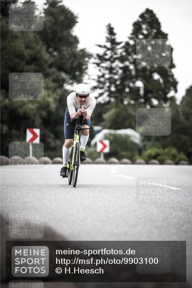 21.06.2026 - 29. Vierlanden-Triathlon H.Heesch http://msf.ph/oto/9903100 21.06.2026 10:06:49 Radfahren 199, 349 meine-sportfotos.de