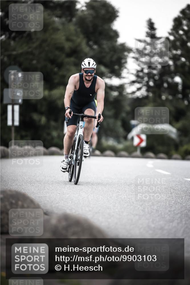 21.06.2026 - 29. Vierlanden-Triathlon H.Heesch http://msf.ph/oto/9903103 21.06.2026 10:07:06 Radfahren 83, 344, 348 meine-sportfotos.de