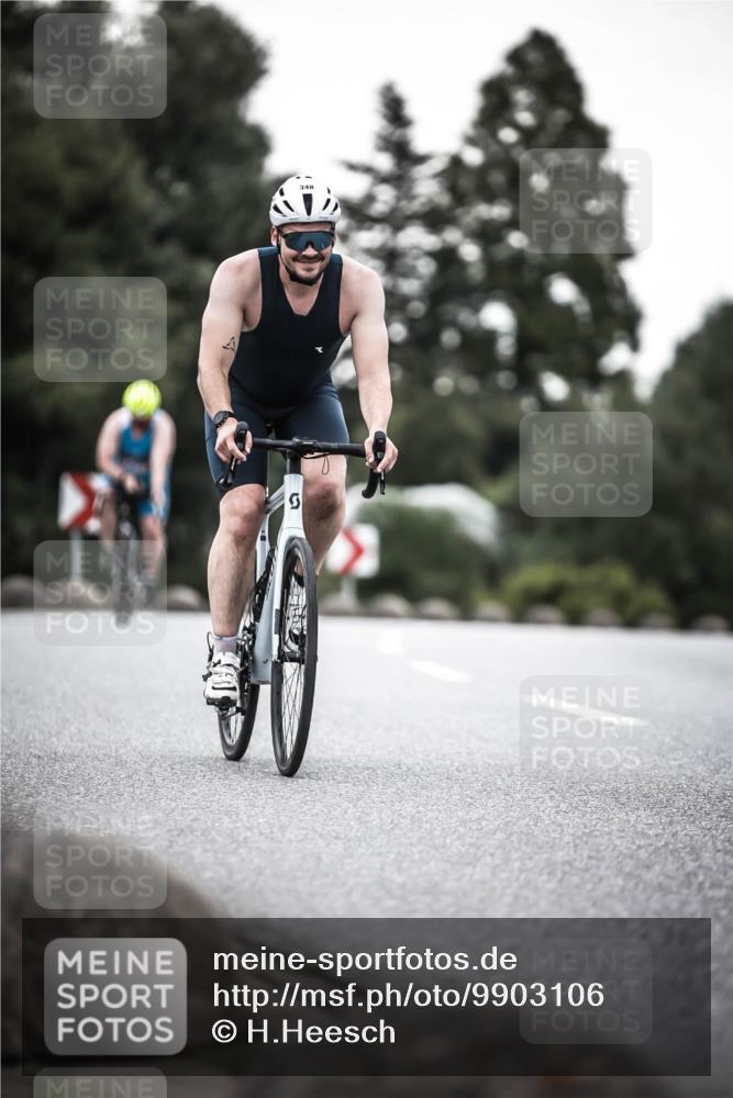 21.06.2026 - 29. Vierlanden-Triathlon H.Heesch http://msf.ph/oto/9903106 21.06.2026 10:07:06 Radfahren 83, 344, 348 meine-sportfotos.de