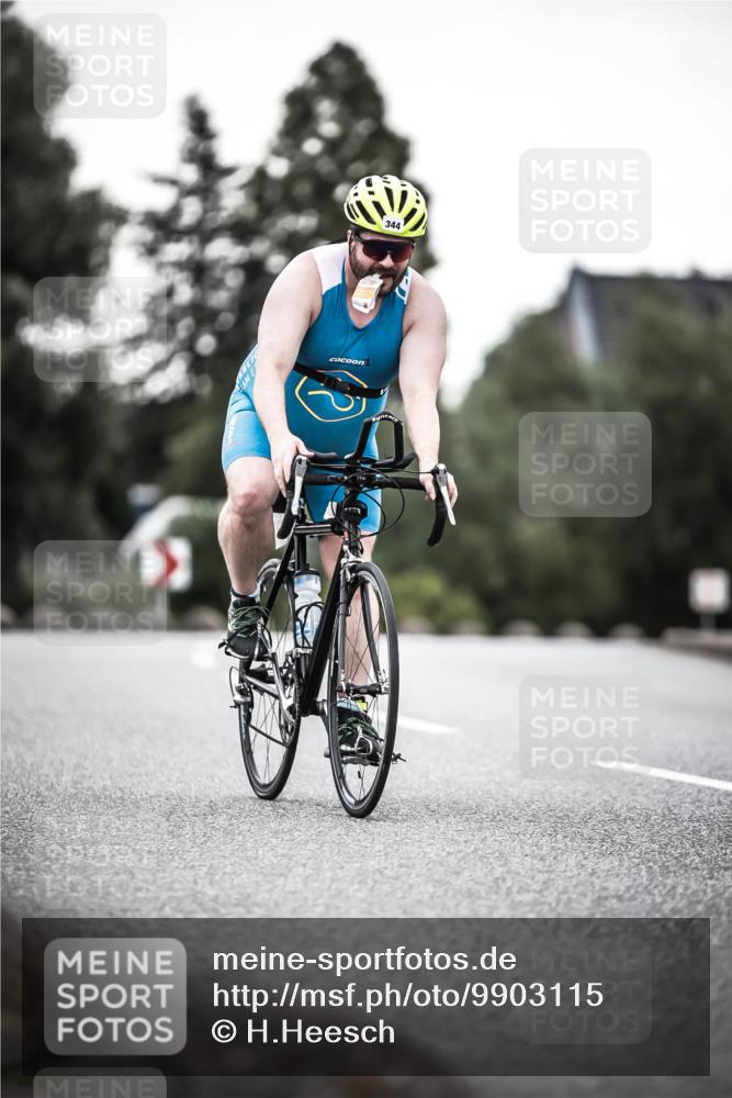 21.06.2026 - 29. Vierlanden-Triathlon H.Heesch http://msf.ph/oto/9903115 21.06.2026 10:07:10 Radfahren 83, 344, 348 meine-sportfotos.de