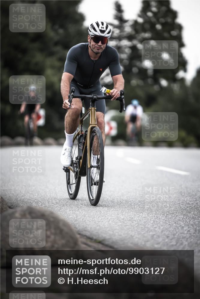 21.06.2026 - 29. Vierlanden-Triathlon H.Heesch http://msf.ph/oto/9903127 21.06.2026 10:07:31 Radfahren 88, 316, 347 meine-sportfotos.de