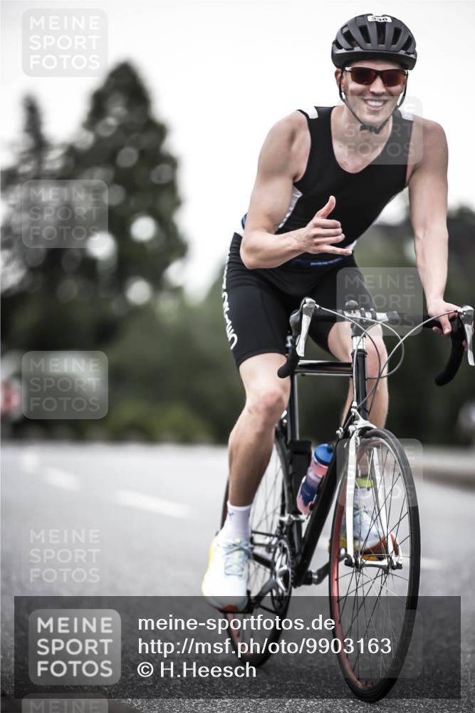 21.06.2026 - 29. Vierlanden-Triathlon H.Heesch http://msf.ph/oto/9903163 21.06.2026 10:07:42 Radfahren 23, 105, 111, 216, 231, 279, 336 meine-sportfotos.de