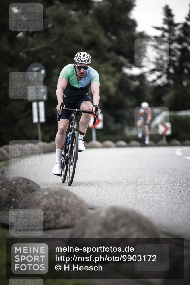 21.06.2026 - 29. Vierlanden-Triathlon H.Heesch http://msf.ph/oto/9903172 21.06.2026 10:07:56 Radfahren 7, 59, 104, 167, 220, 305, 320, 334 meine-sportfotos.de