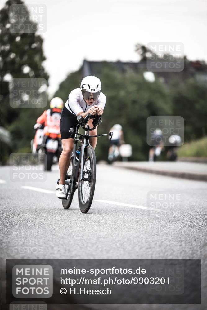 21.06.2026 - 29. Vierlanden-Triathlon H.Heesch http://msf.ph/oto/9903201 21.06.2026 10:15:45 Radfahren 231, 394, 397, 447, 467 meine-sportfotos.de
