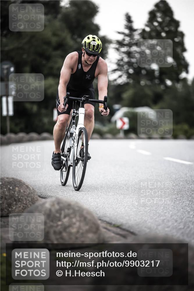 21.06.2026 - 29. Vierlanden-Triathlon H.Heesch http://msf.ph/oto/9903217 21.06.2026 10:08:33 Radfahren 67, 82, 173, 358 meine-sportfotos.de