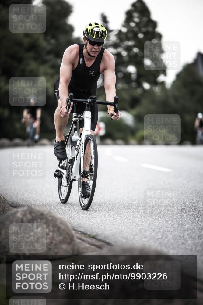 21.06.2026 - 29. Vierlanden-Triathlon H.Heesch http://msf.ph/oto/9903226 21.06.2026 10:08:33 Radfahren 67, 82, 173, 358 meine-sportfotos.de