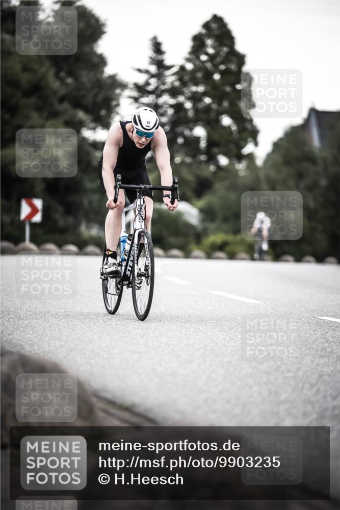 21.06.2026 - 29. Vierlanden-Triathlon H.Heesch http://msf.ph/oto/9903235 21.06.2026 10:08:40 Radfahren 82, 212, 277, 358 meine-sportfotos.de