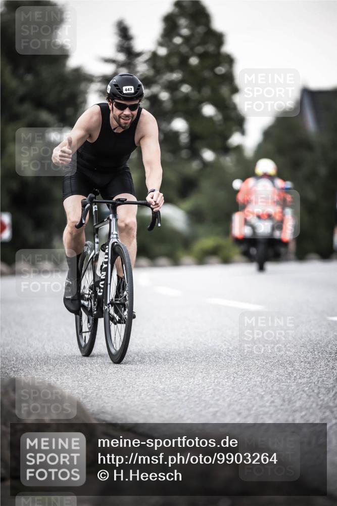 21.06.2026 - 29. Vierlanden-Triathlon H.Heesch http://msf.ph/oto/9903264 21.06.2026 10:15:49 Radfahren 212, 394, 397, 410, 447 meine-sportfotos.de