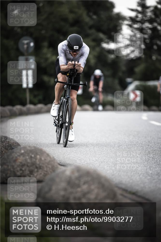 21.06.2026 - 29. Vierlanden-Triathlon H.Heesch http://msf.ph/oto/9903277 21.06.2026 10:09:18 Radfahren 25, 153, 187, 191, 303 meine-sportfotos.de