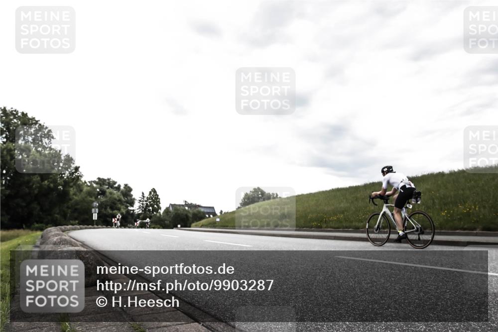 21.06.2026 - 29. Vierlanden-Triathlon H.Heesch http://msf.ph/oto/9903287 21.06.2026 10:07:20 Radfahren 2, 270 meine-sportfotos.de