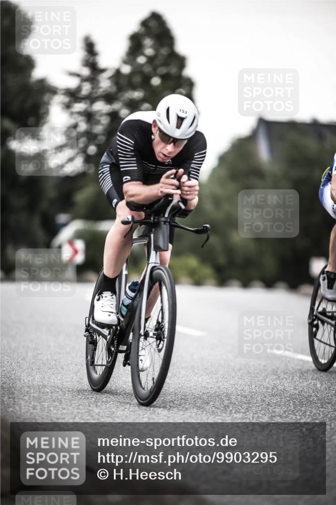 21.06.2026 - 29. Vierlanden-Triathlon H.Heesch http://msf.ph/oto/9903295 21.06.2026 10:09:22 Radfahren 25, 153, 191, 303 meine-sportfotos.de