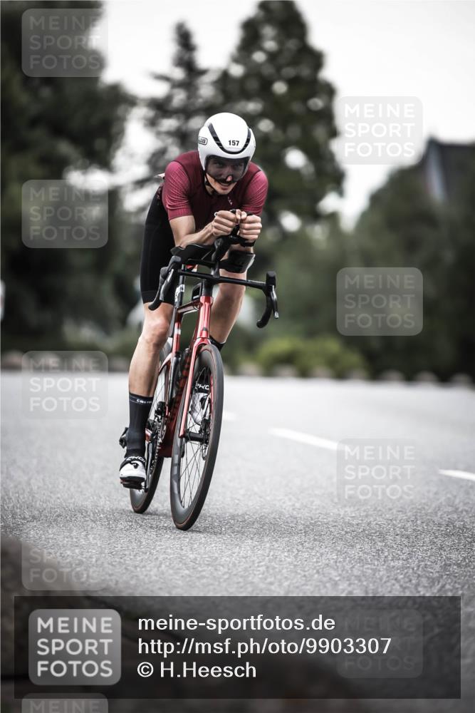 21.06.2026 - 29. Vierlanden-Triathlon H.Heesch http://msf.ph/oto/9903307 21.06.2026 10:09:40 Radfahren 18, 121, 122, 157, 225 meine-sportfotos.de