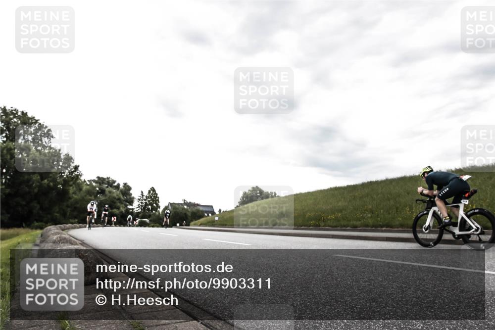 21.06.2026 - 29. Vierlanden-Triathlon H.Heesch http://msf.ph/oto/9903311 21.06.2026 10:07:51 Radfahren 50, 104, 105, 167, 220, 231 meine-sportfotos.de
