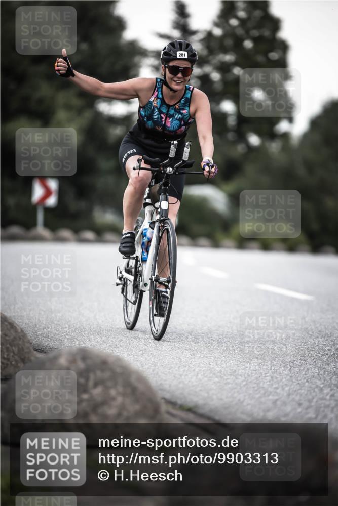 21.06.2026 - 29. Vierlanden-Triathlon H.Heesch http://msf.ph/oto/9903313 21.06.2026 10:10:55 Radfahren 81, 242, 281, 283 meine-sportfotos.de
