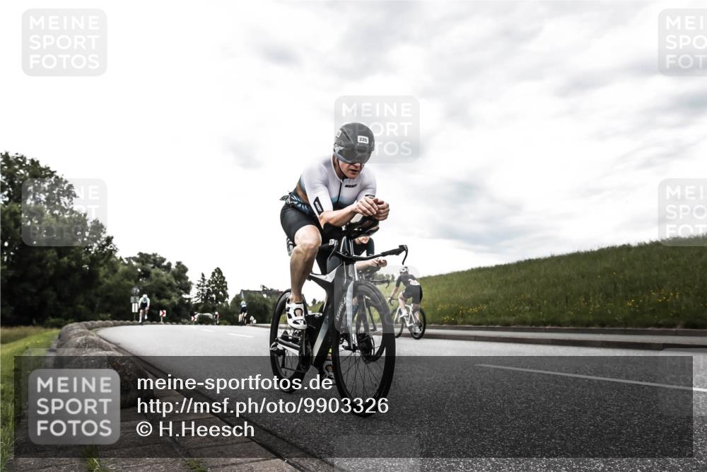 21.06.2026 - 29. Vierlanden-Triathlon H.Heesch http://msf.ph/oto/9903326 21.06.2026 10:07:53 Radfahren 50, 104, 167, 220, 231, 320 meine-sportfotos.de