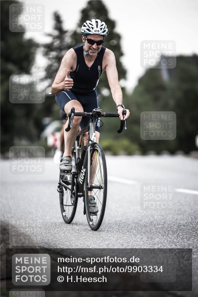 21.06.2026 - 29. Vierlanden-Triathlon H.Heesch http://msf.ph/oto/9903334 21.06.2026 10:15:57 Radfahren 132, 212, 410 meine-sportfotos.de