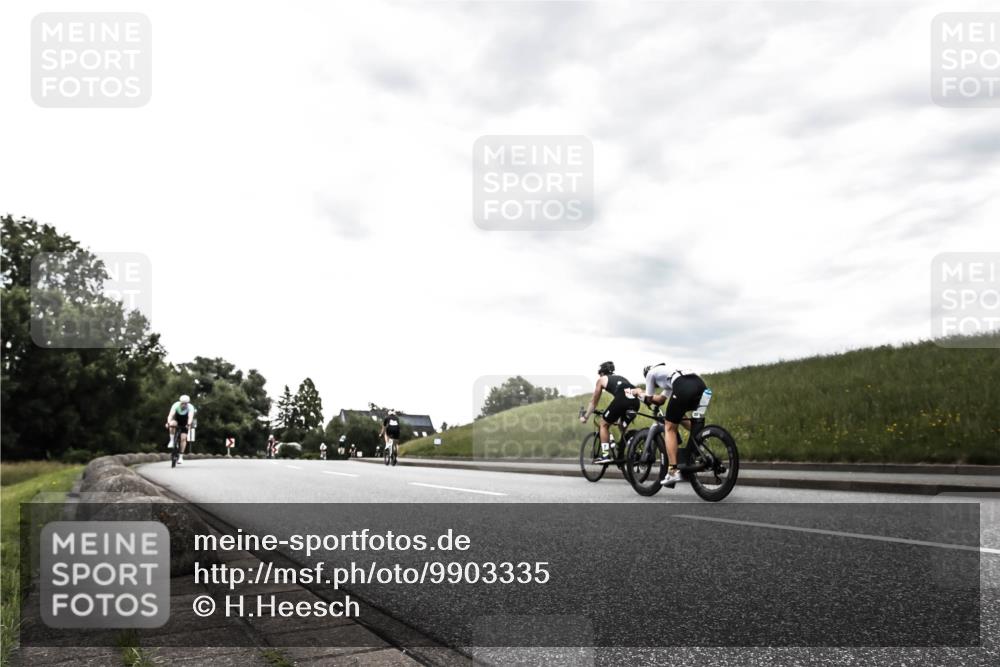 21.06.2026 - 29. Vierlanden-Triathlon H.Heesch http://msf.ph/oto/9903335 21.06.2026 10:07:55 Radfahren 50, 59, 104, 167, 220, 320 meine-sportfotos.de