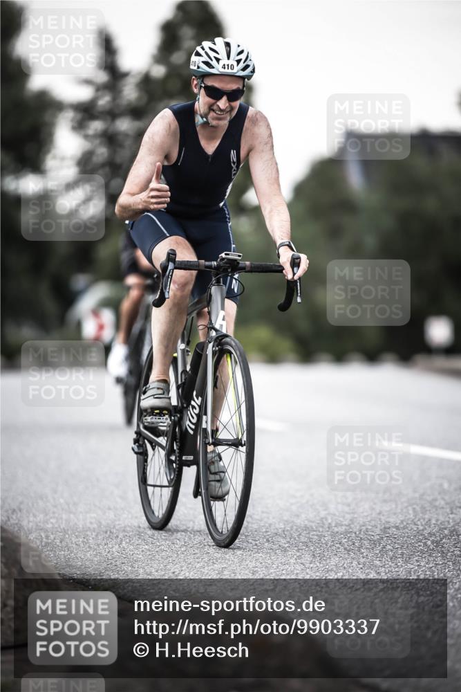 21.06.2026 - 29. Vierlanden-Triathlon H.Heesch http://msf.ph/oto/9903337 21.06.2026 10:15:57 Radfahren 132, 212, 410 meine-sportfotos.de