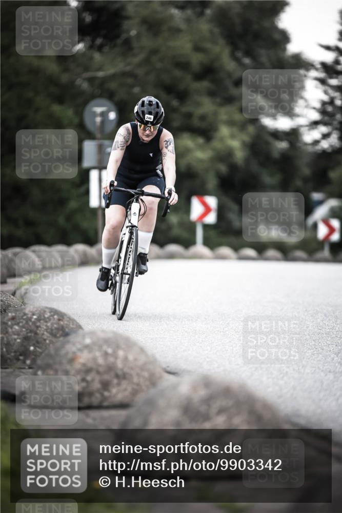 21.06.2026 - 29. Vierlanden-Triathlon H.Heesch http://msf.ph/oto/9903342 21.06.2026 10:11:50 Radfahren 47, 161, 246, 414 meine-sportfotos.de
