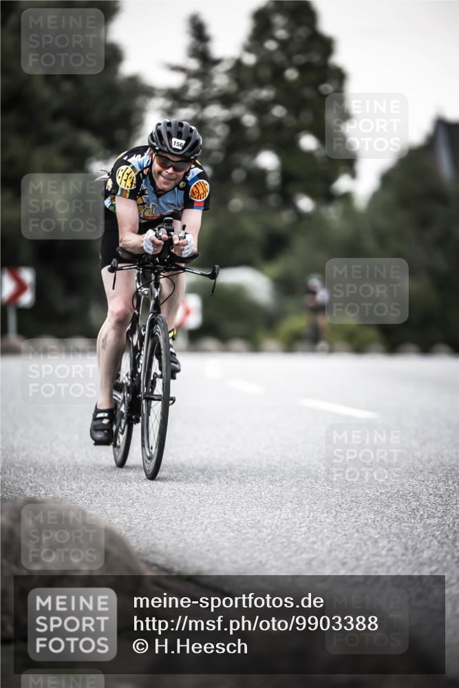 21.06.2026 - 29. Vierlanden-Triathlon H.Heesch http://msf.ph/oto/9903388 21.06.2026 10:15:10 Radfahren 23, 33, 111, 129, 156, 424 meine-sportfotos.de